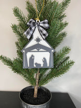 Load image into Gallery viewer, Nativity scene ornament
