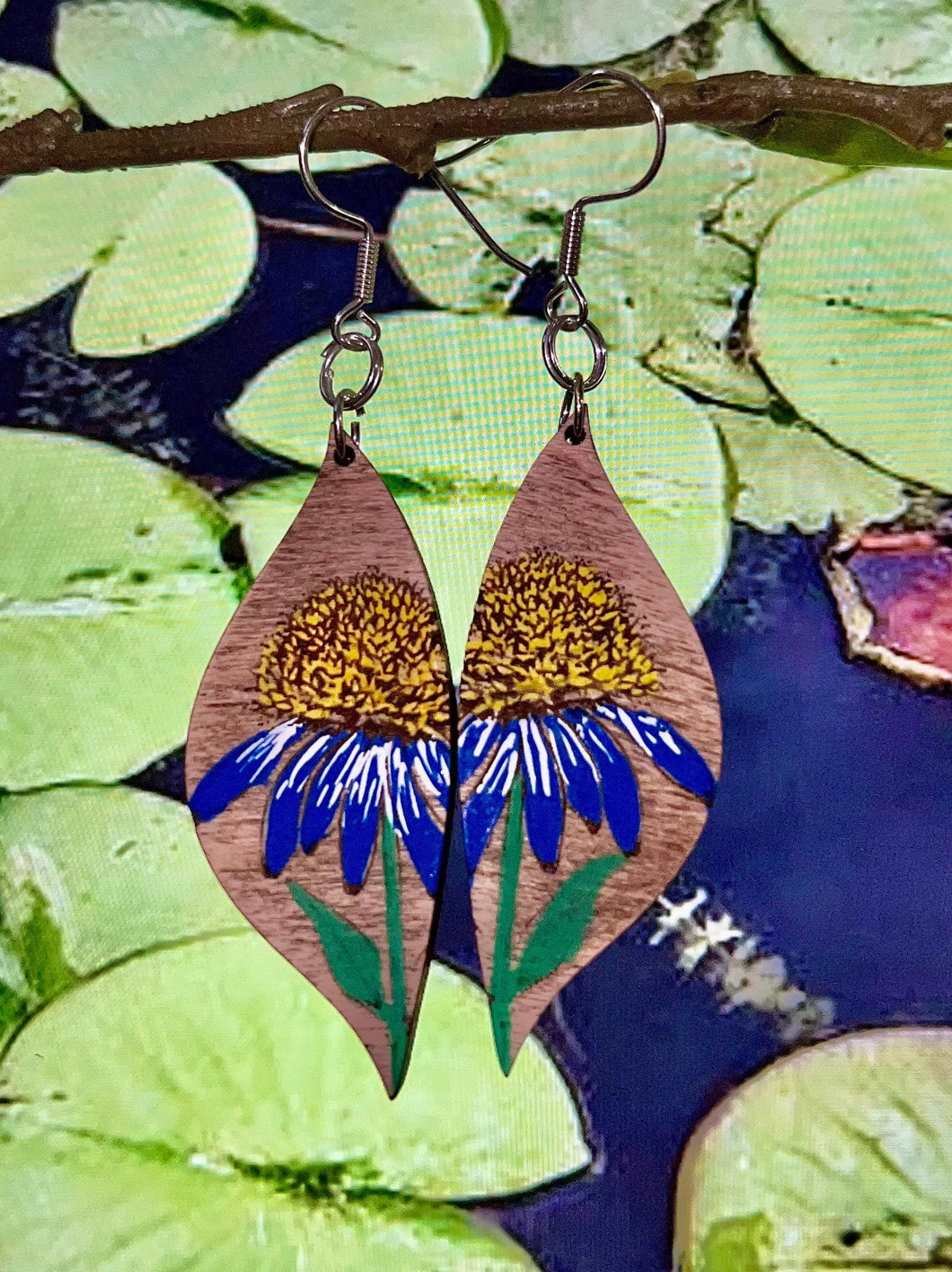 Hand painted Black Eyed Susan earrings/laser engraved wooden earrings / flower earrings / 925 silver and wood earrings / maple earrings